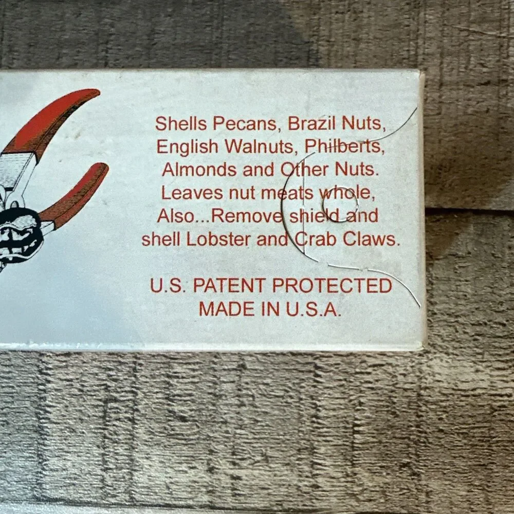 Vintage Texan York Nut Cracker Sheller Made In Texas with Box and Instructions